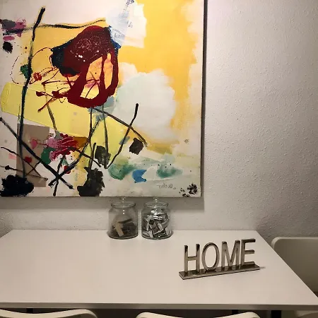 4studios Bed & Breakfast 2*